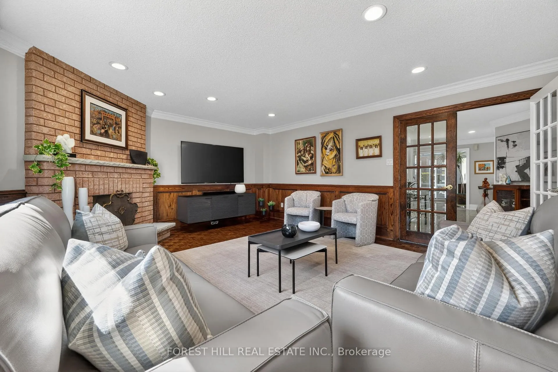 Photo 10 of 15 Palmerston Drive, Vaughan, Beverley Glen — HOMEH