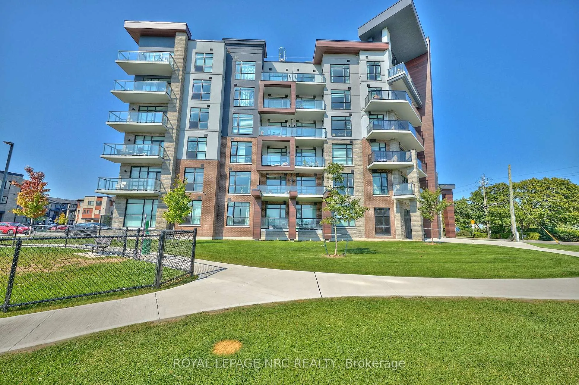 Photo 1 of Unit 221, 600 North Service Road, Hamilton, Lakeshore — HOMEH