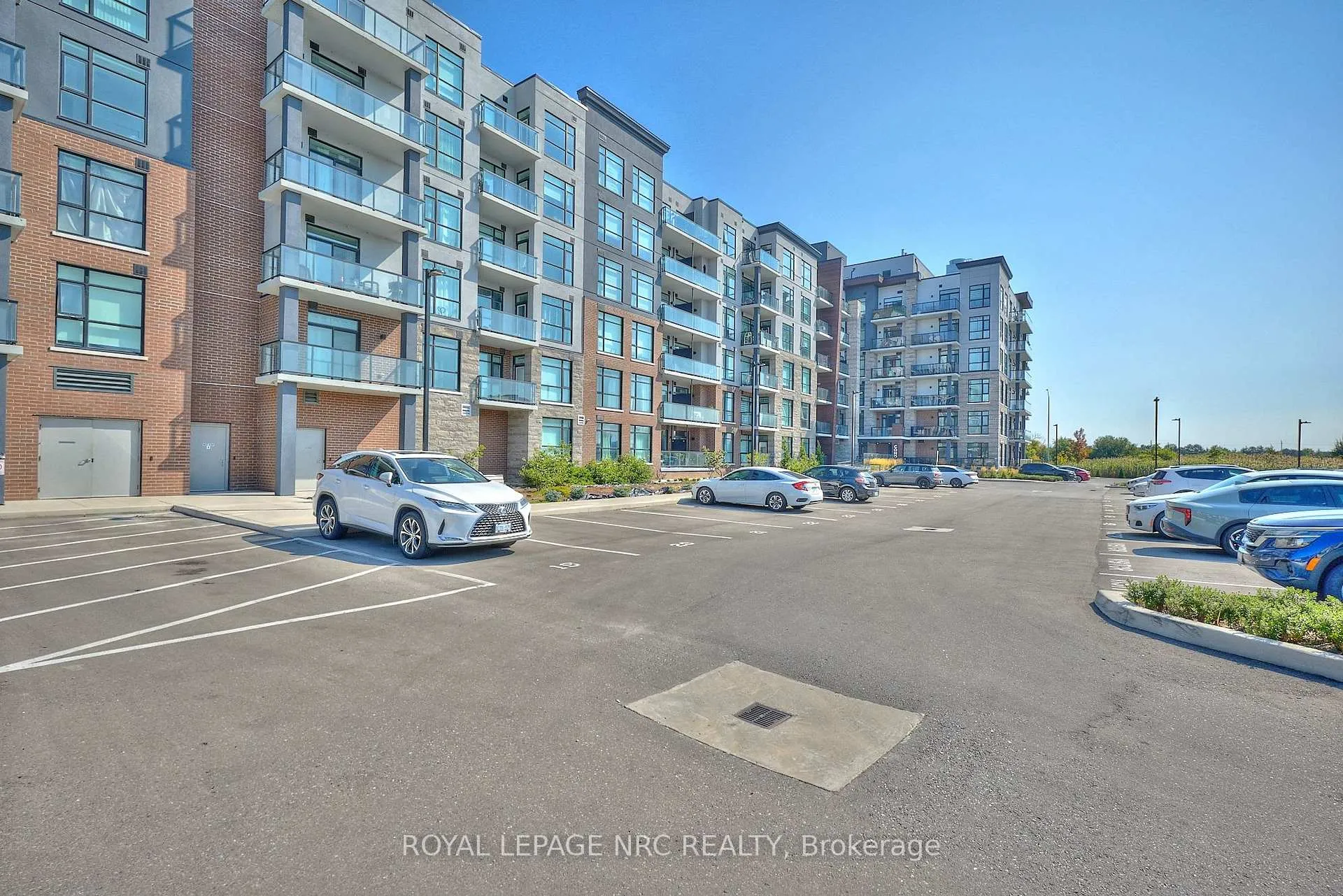 Photo 2 of Unit 221, 600 North Service Road, Hamilton, Lakeshore — HOMEH