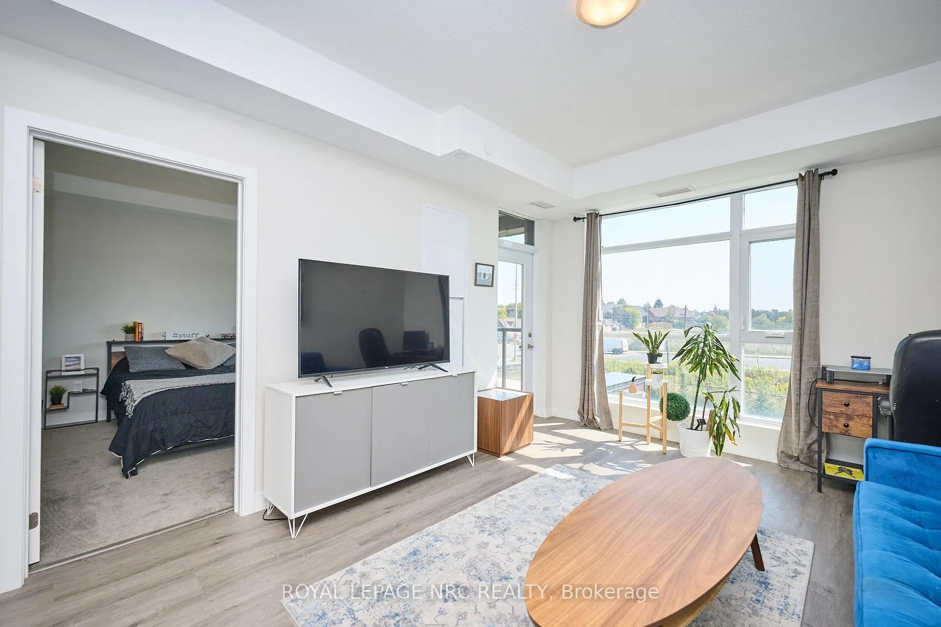 Photo 13 of Unit 221, 600 North Service Road, Hamilton, Lakeshore — HOMEH