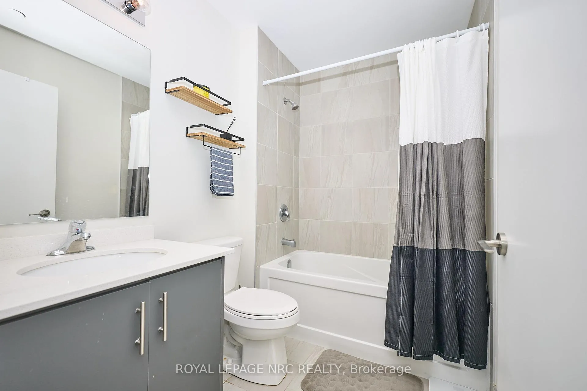 Photo 16 of Unit 221, 600 North Service Road, Hamilton, Lakeshore — HOMEH