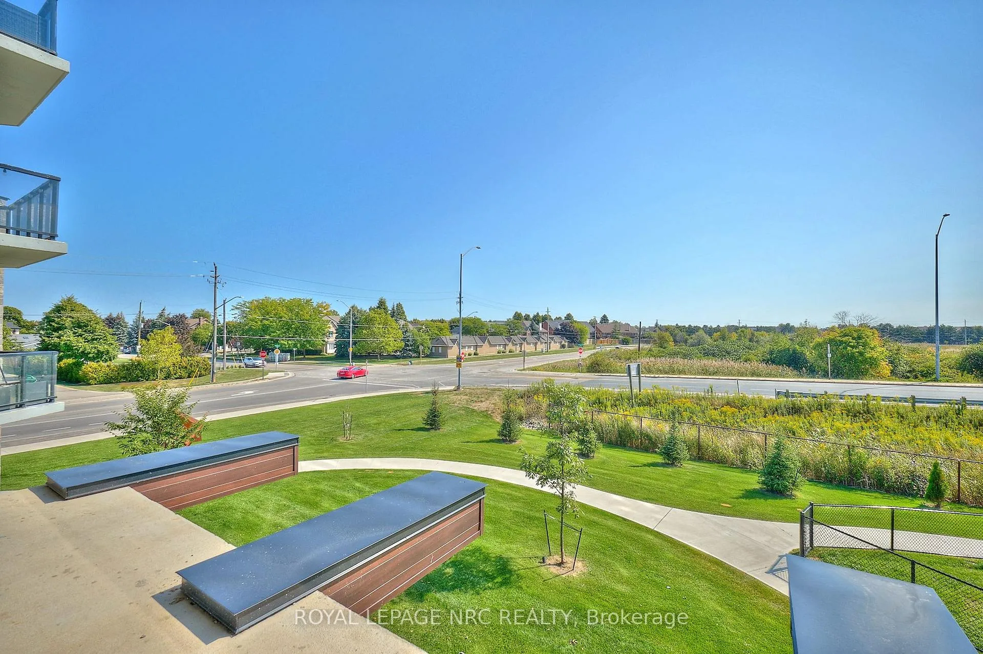 Photo 19 of Unit 221, 600 North Service Road, Hamilton, Lakeshore — HOMEH