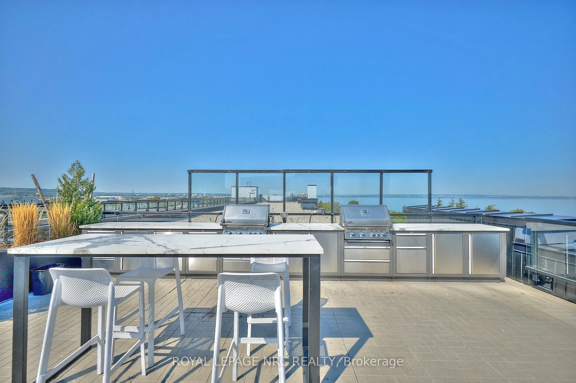 Photo 25 of Unit 221, 600 North Service Road, Hamilton, Lakeshore — HOMEH