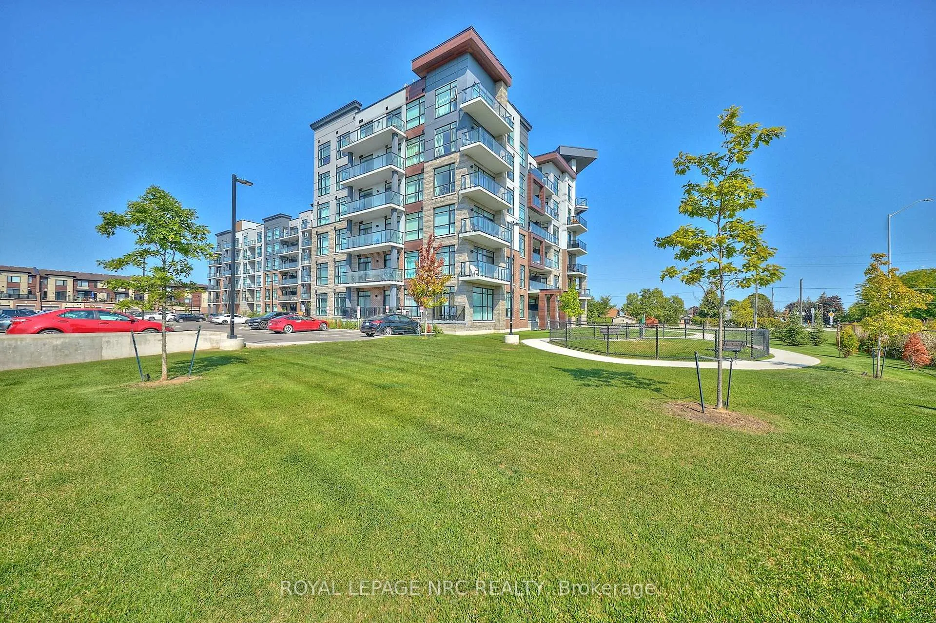 Photo 28 of Unit 221, 600 North Service Road, Hamilton, Lakeshore — HOMEH