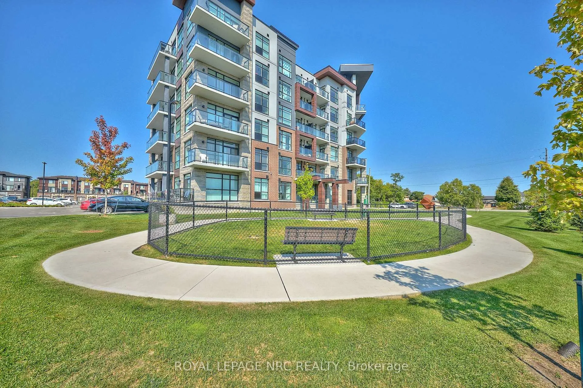 Photo 29 of Unit 221, 600 North Service Road, Hamilton, Lakeshore — HOMEH