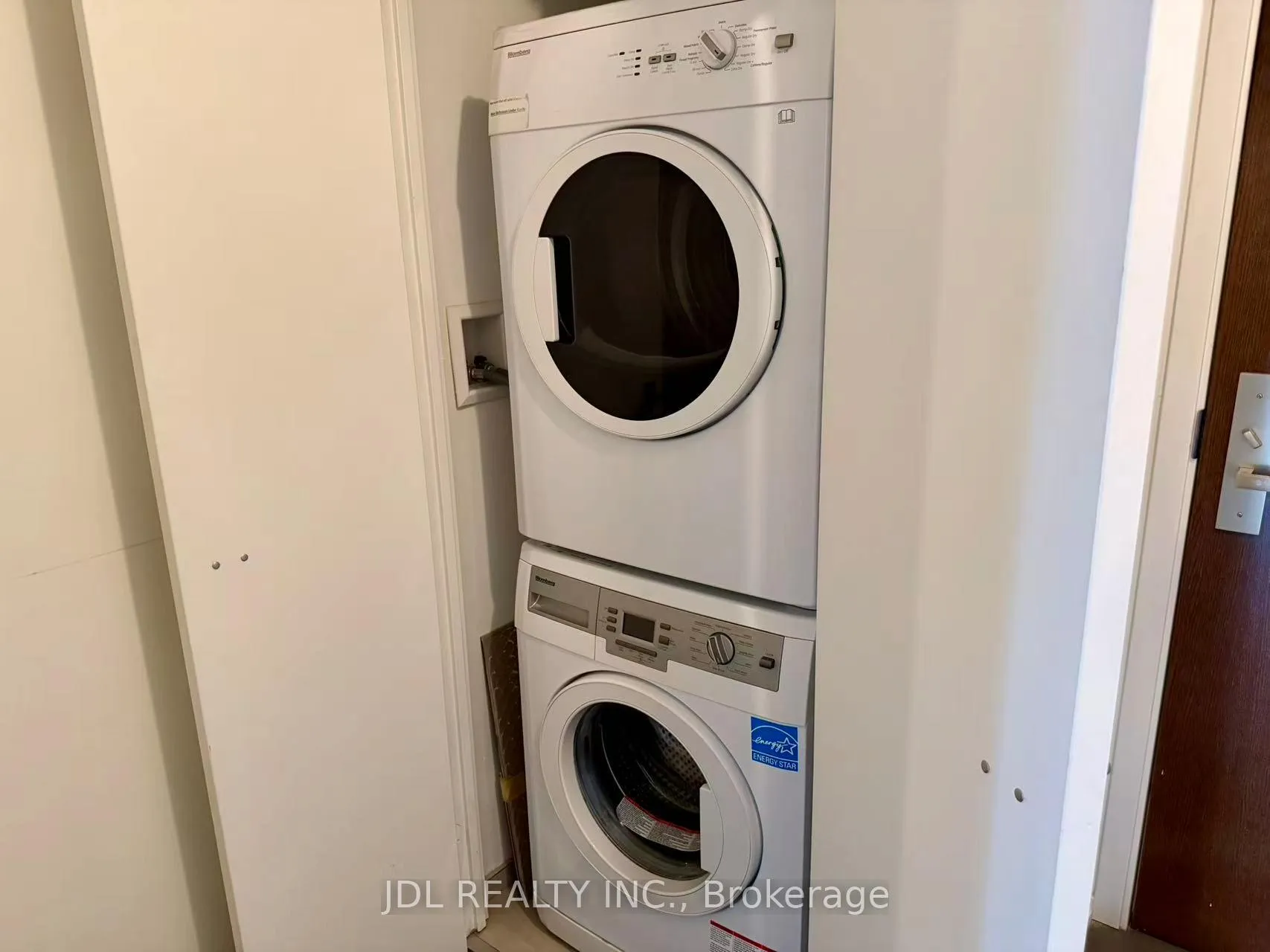 Photo 7 of Unit 1514, 70 Temperance Street, Toronto, Bay Street Corridor — HOMEH