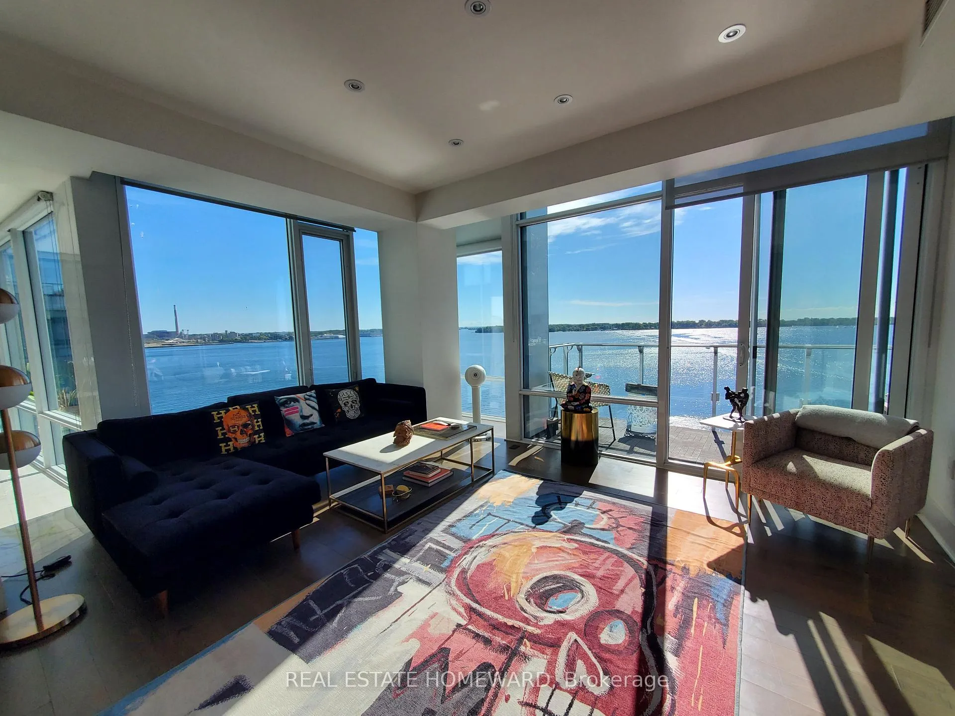 Photo 4 of Unit 1015, 29 Queens Quay E, Toronto, Waterfront Communities — HOMEH
