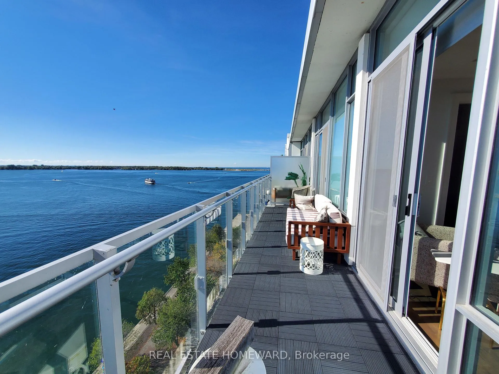 Photo 7 of Unit 1015, 29 Queens Quay E, Toronto, Waterfront Communities — HOMEH