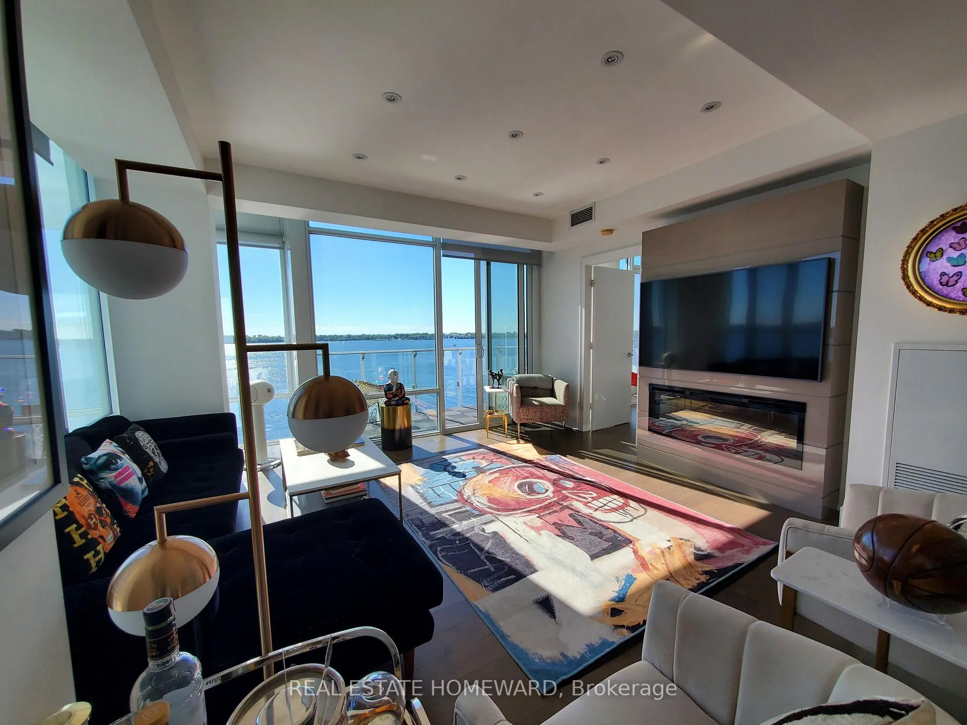 Photo 8 of Unit 1015, 29 Queens Quay E, Toronto, Waterfront Communities — HOMEH