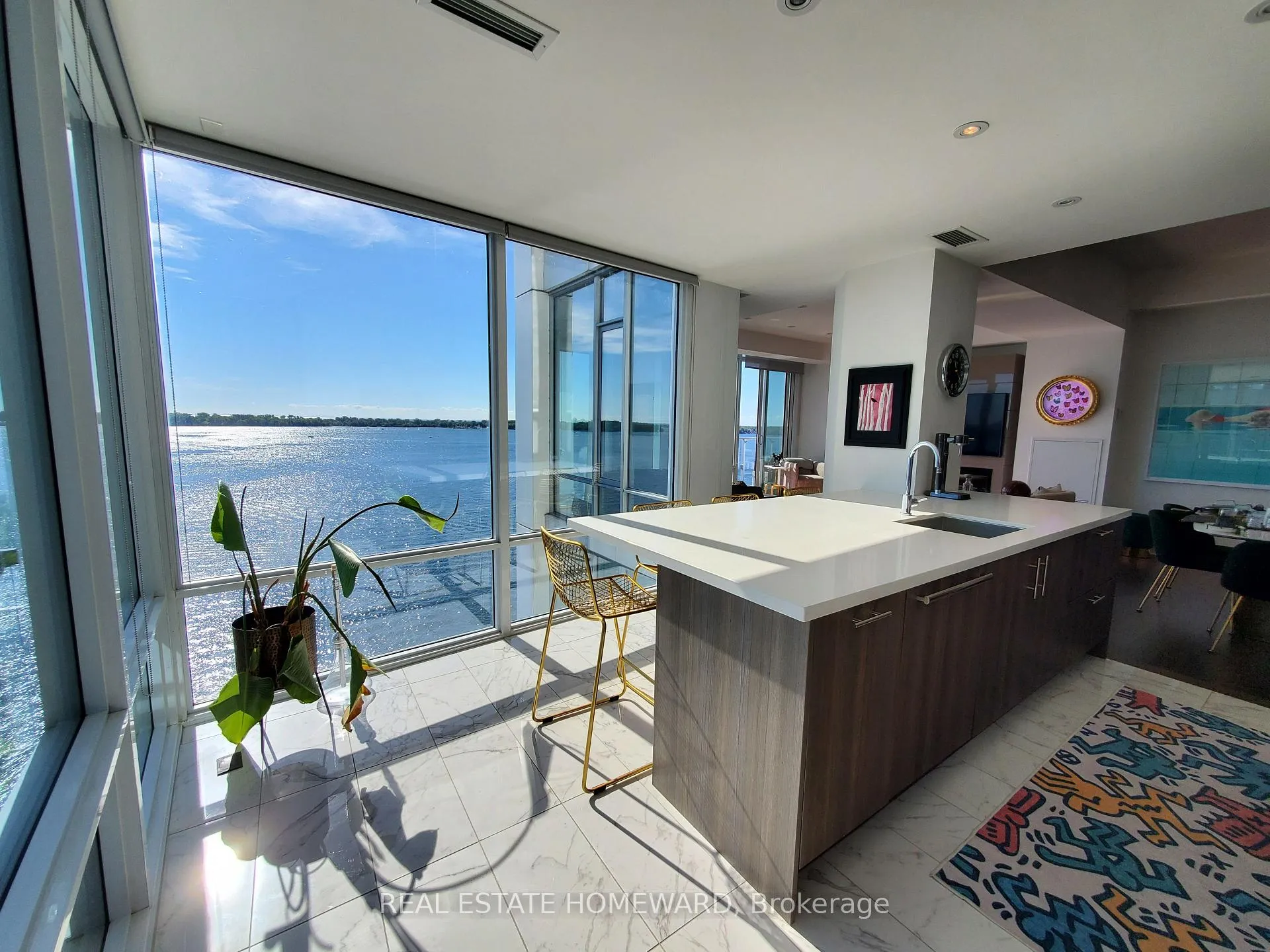 Photo 13 of Unit 1015, 29 Queens Quay E, Toronto, Waterfront Communities — HOMEH