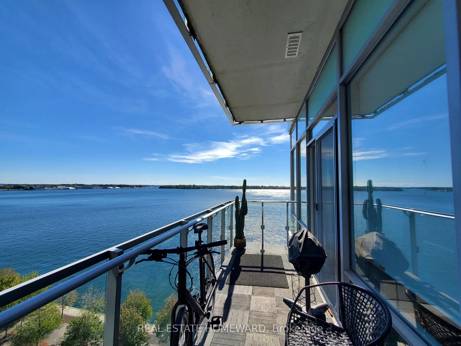 Photo 18 of Unit 1015, 29 Queens Quay E, Toronto, Waterfront Communities — HOMEH