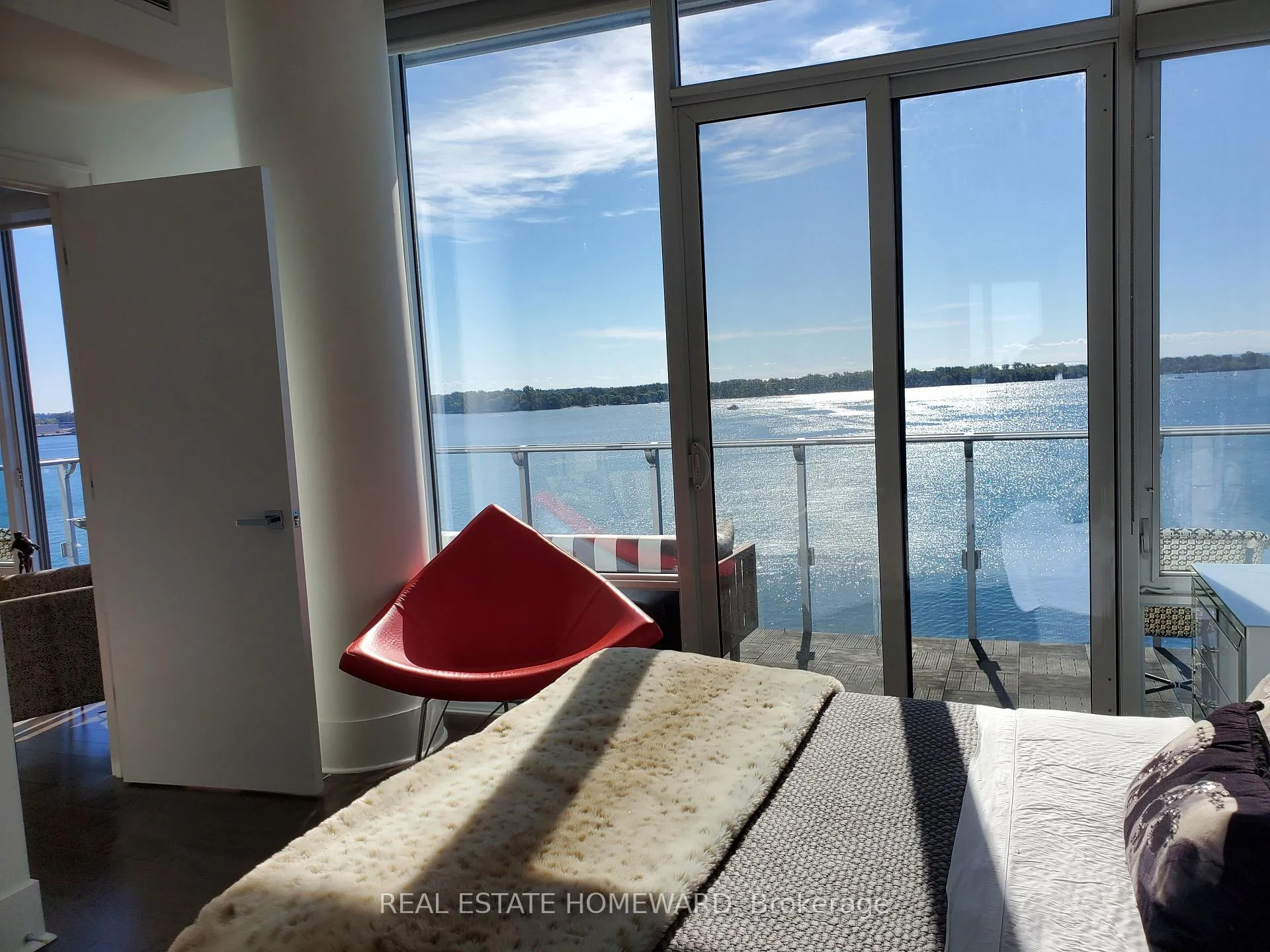 Photo 29 of Unit 1015, 29 Queens Quay E, Toronto, Waterfront Communities — HOMEH