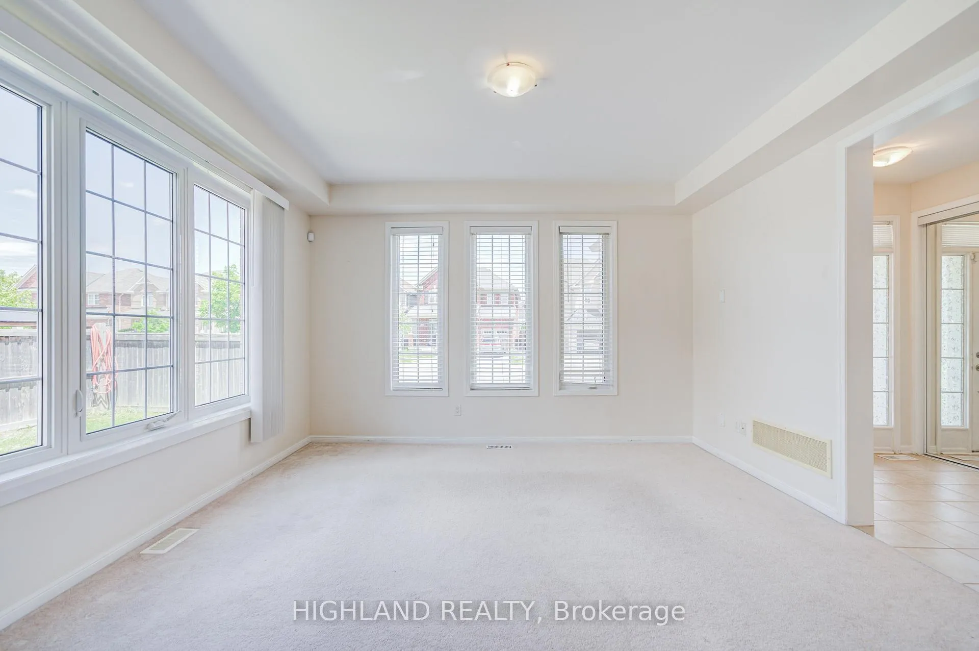 Photo 11 of 513 Tyrone Crescent, Milton, Willmott — HOMEH