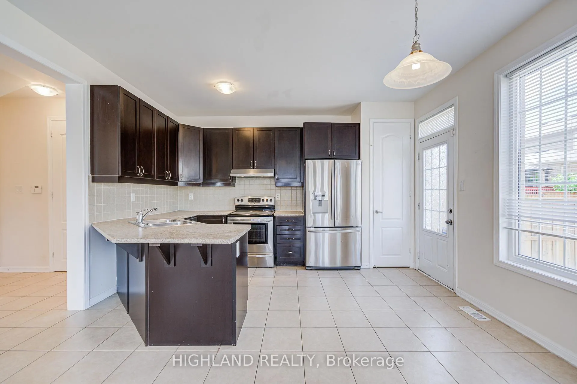 Photo 13 of 513 Tyrone Crescent, Milton, Willmott — HOMEH