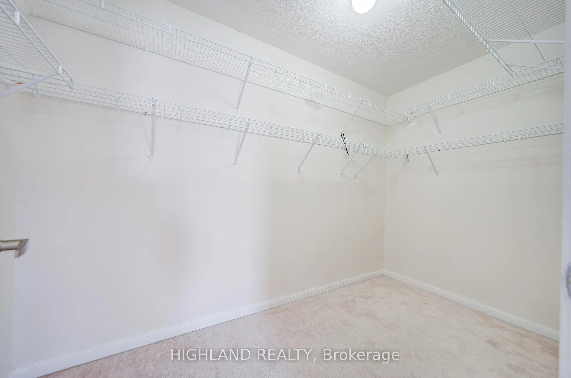 Photo 20 of 513 Tyrone Crescent, Milton, Willmott — HOMEH