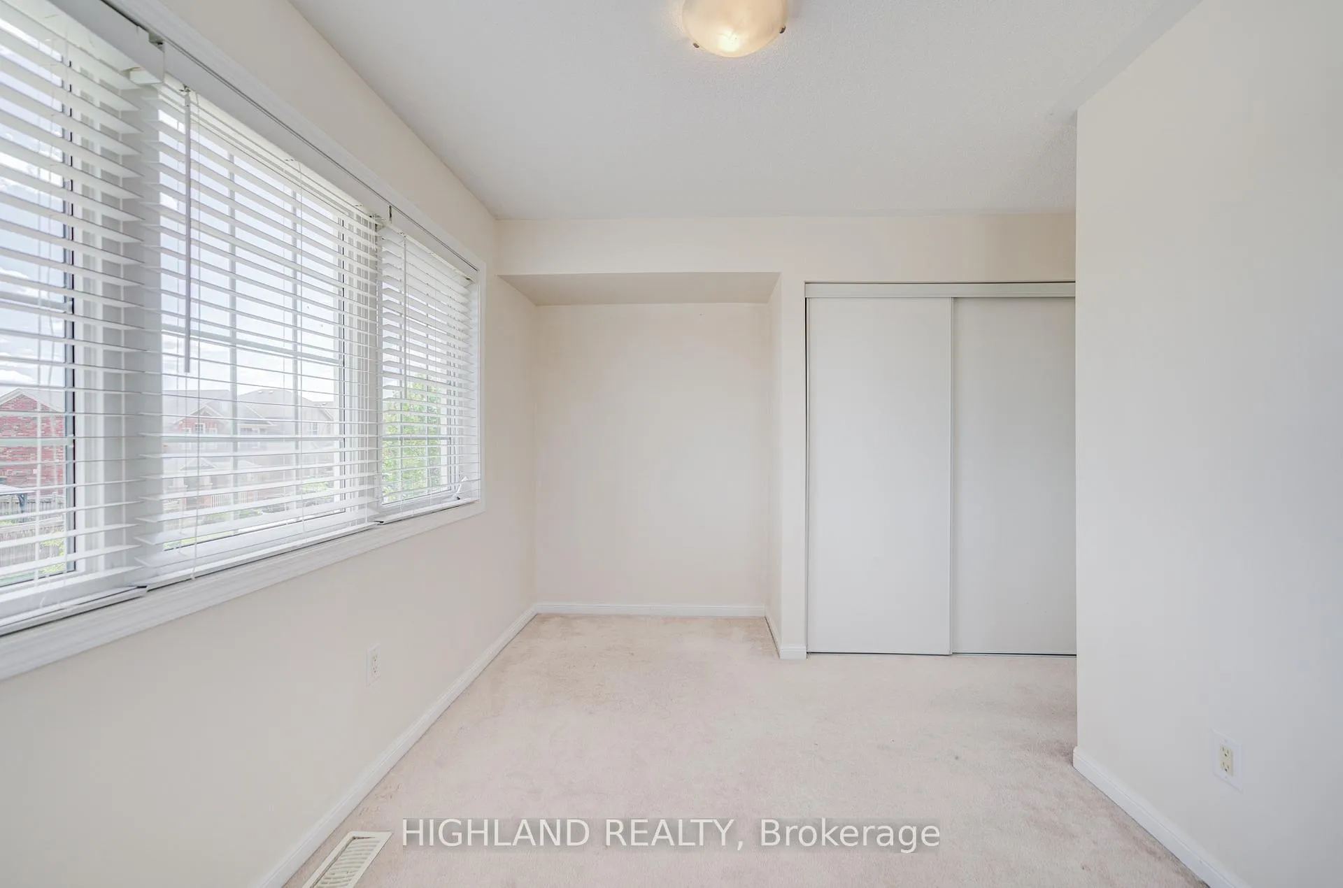 Photo 26 of 513 Tyrone Crescent, Milton, Willmott — HOMEH