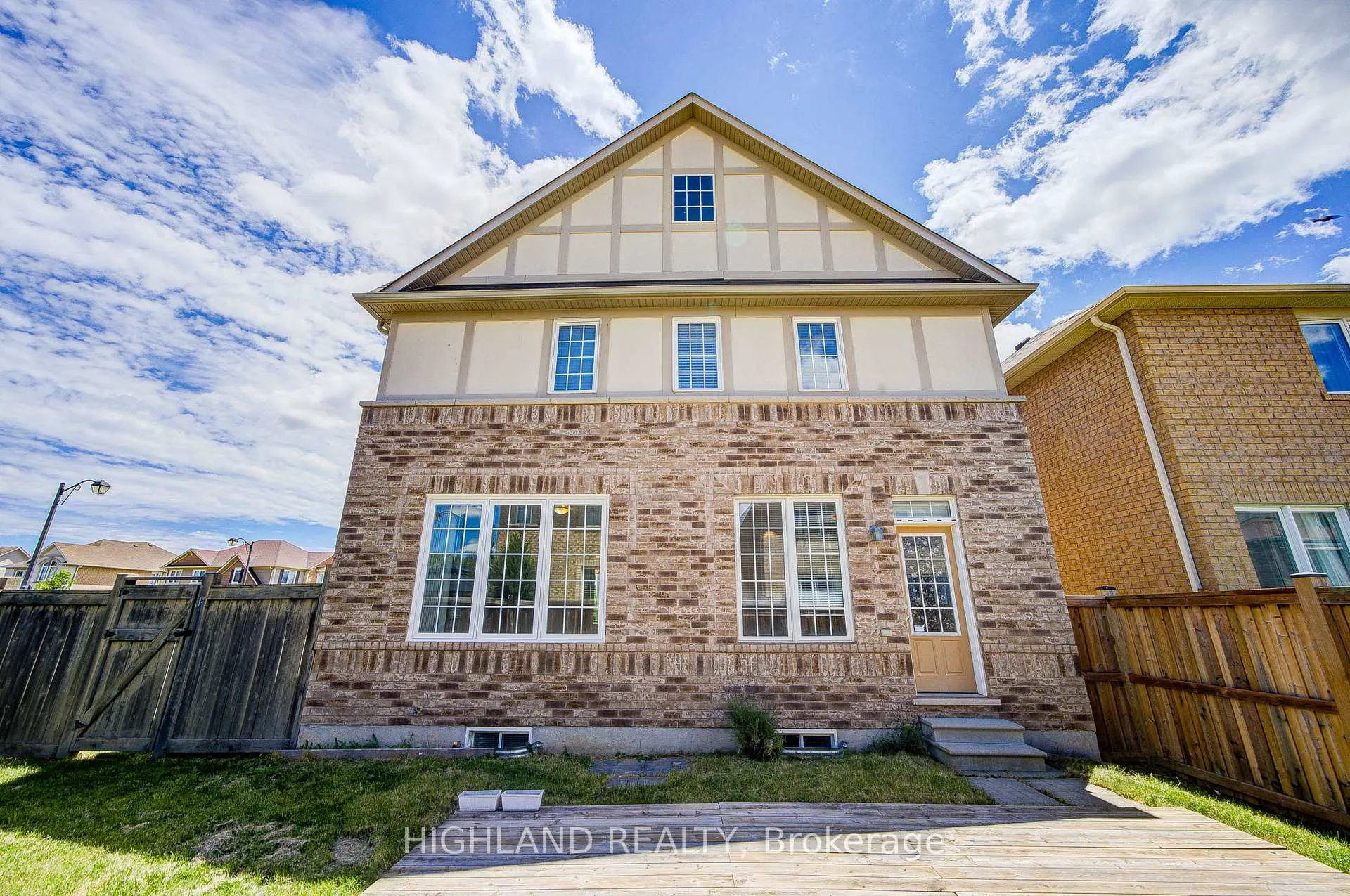 Photo 30 of 513 Tyrone Crescent, Milton, Willmott — HOMEH