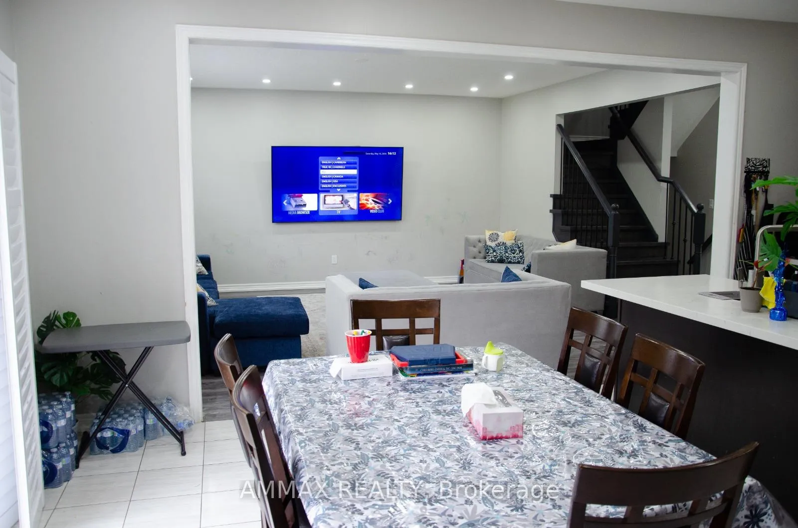 Photo 10 of 261 Bruce Cameron Drive, Clarington, Bowmanville — HOMEH