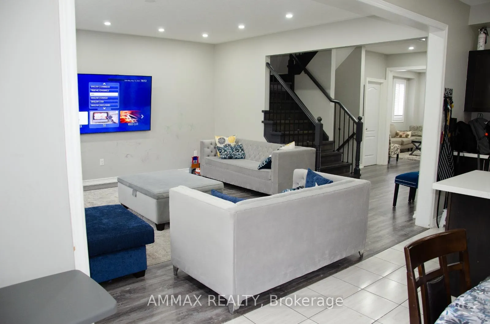 Photo 11 of 261 Bruce Cameron Drive, Clarington, Bowmanville — HOMEH