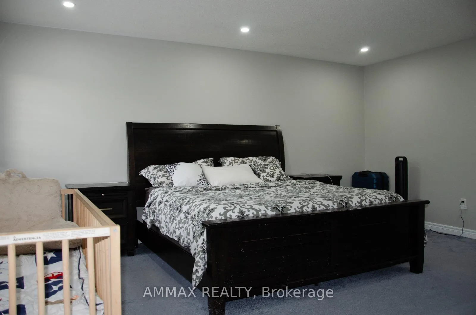 Photo 23 of 261 Bruce Cameron Drive, Clarington, Bowmanville — HOMEH