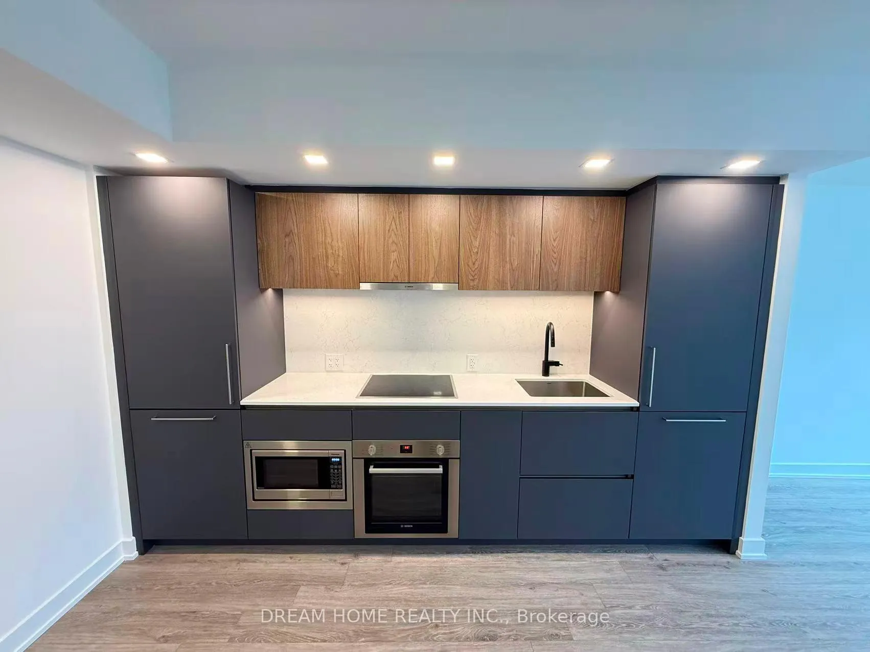 Photo 2 of Unit 1403, 609 Sherbourne Street, Toronto, North St. James Town — HOMEH