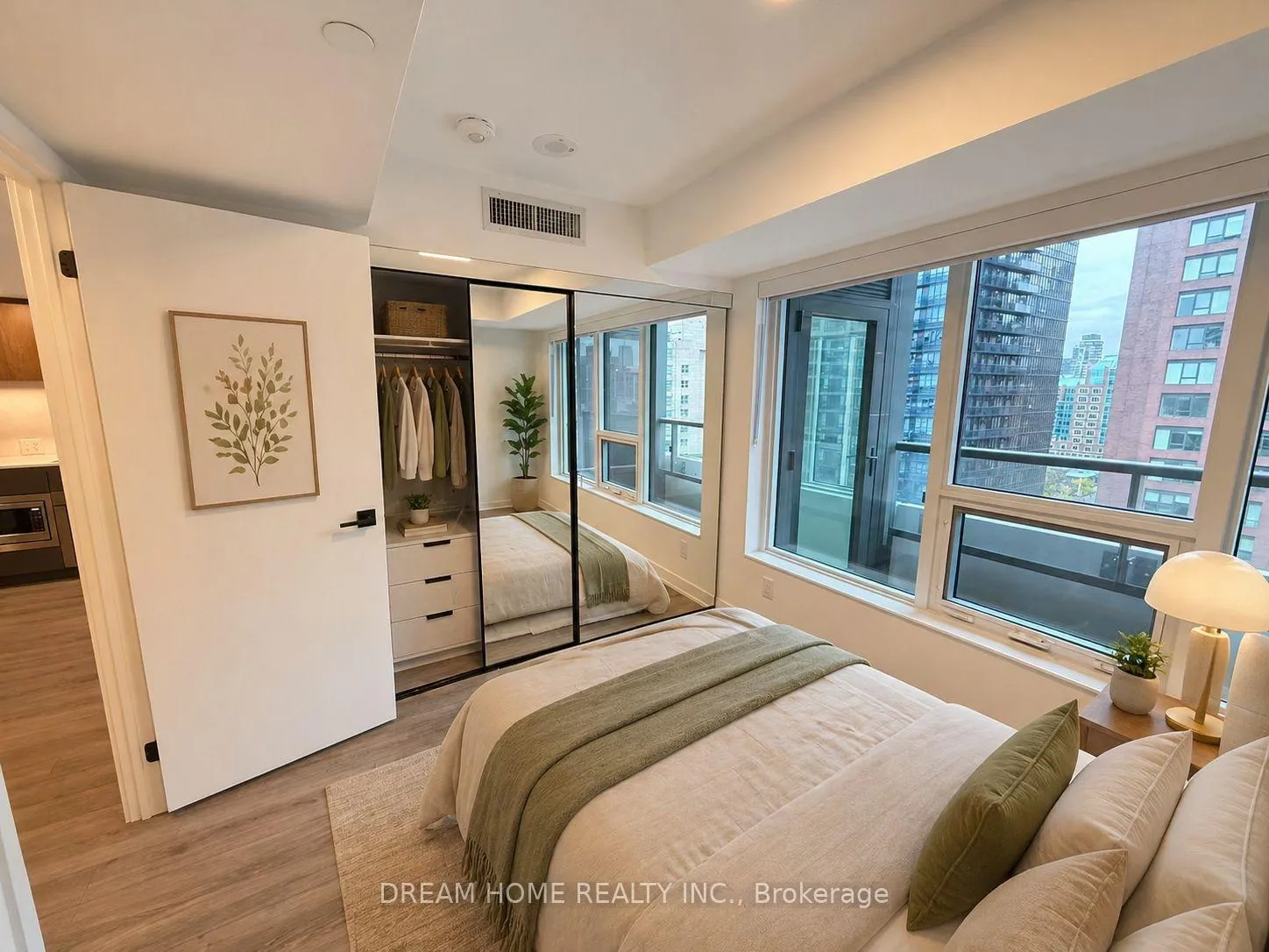 Photo 16 of Unit 1403, 609 Sherbourne Street, Toronto, North St. James Town — HOMEH