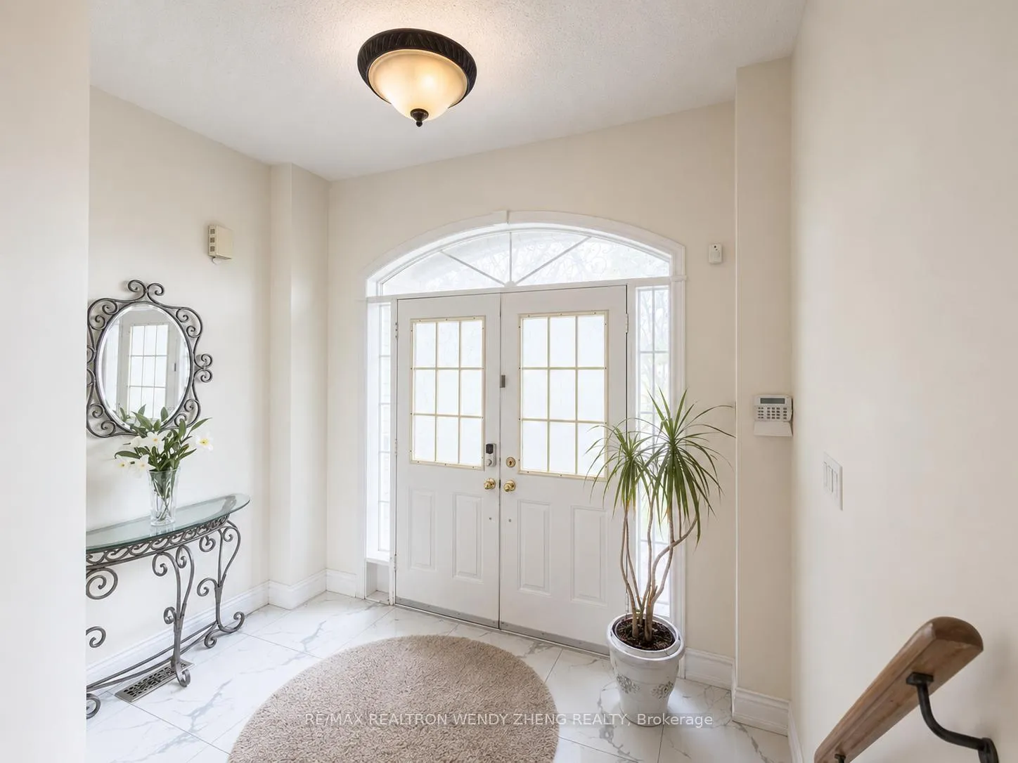 Photo 2 of 106 Domingo Street, Vaughan, Vellore Village — HOMEH