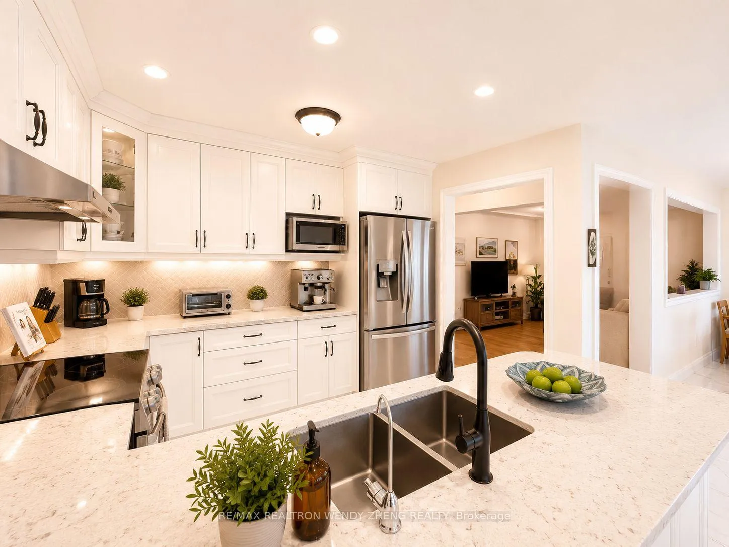 Photo 9 of 106 Domingo Street, Vaughan, Vellore Village — HOMEH