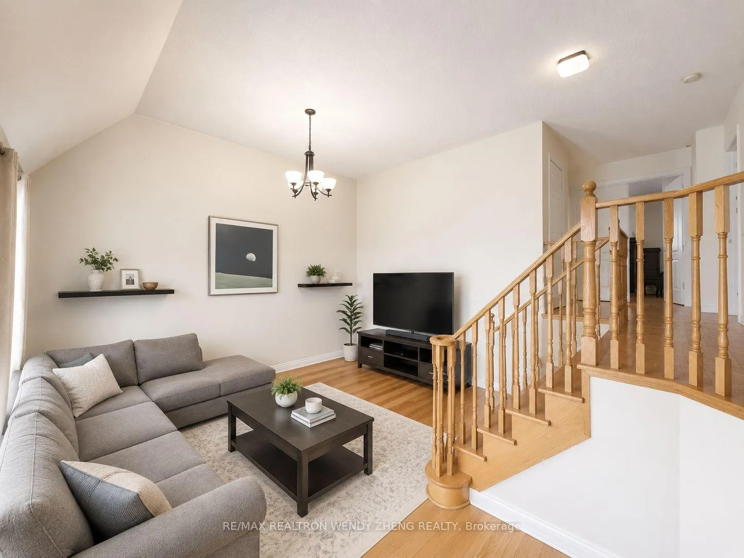 Photo 17 of 106 Domingo Street, Vaughan, Vellore Village — HOMEH