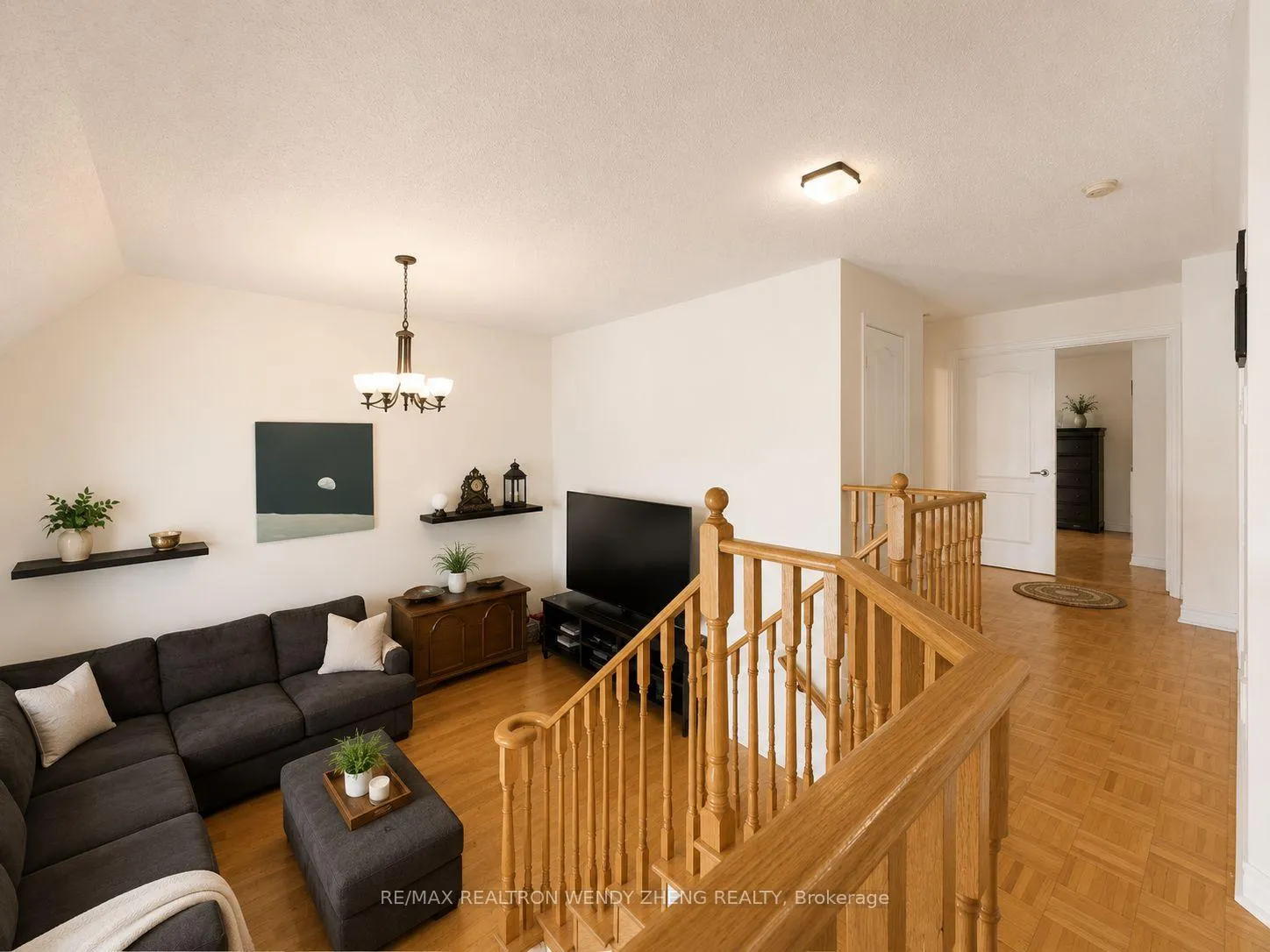 Photo 18 of 106 Domingo Street, Vaughan, Vellore Village — HOMEH