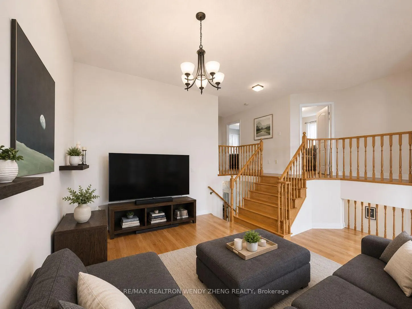 Photo 19 of 106 Domingo Street, Vaughan, Vellore Village — HOMEH