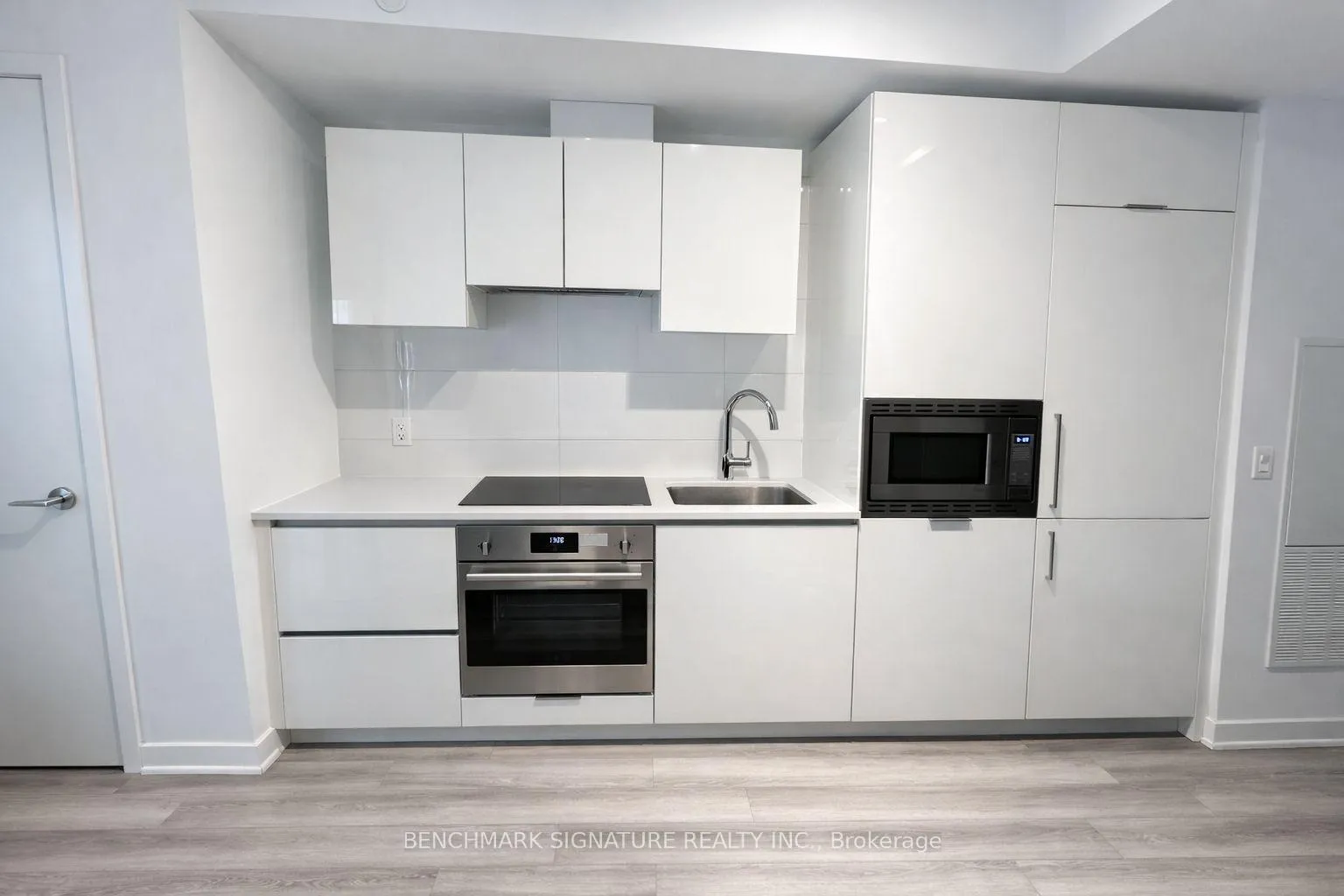 Photo 4 of Unit 517, 121 Saint Patrick Street, Toronto, Kensington-Chinatown — HOMEH
