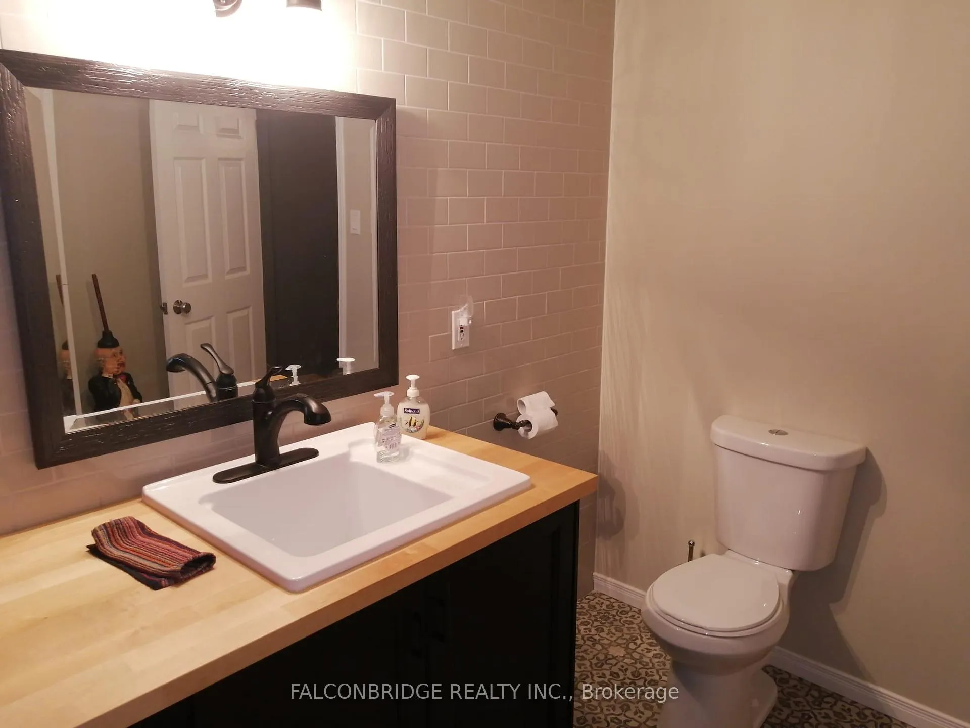 Photo 20 of 7540 Bamsey Drive N, Hamilton Township, Rural Hamilton — HOMEH
