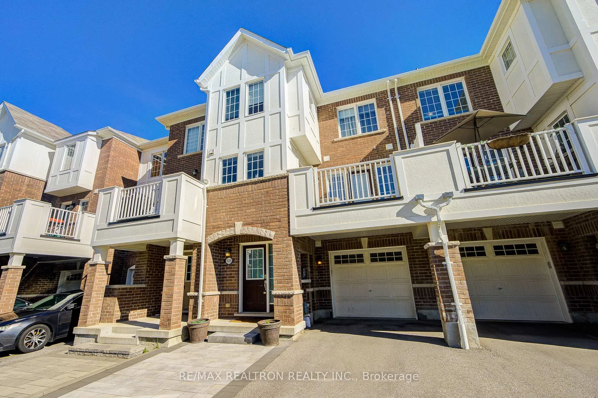 Photo 3 of 1020 Dragonfly Avenue, Pickering, Rural Pickering — HOMEH