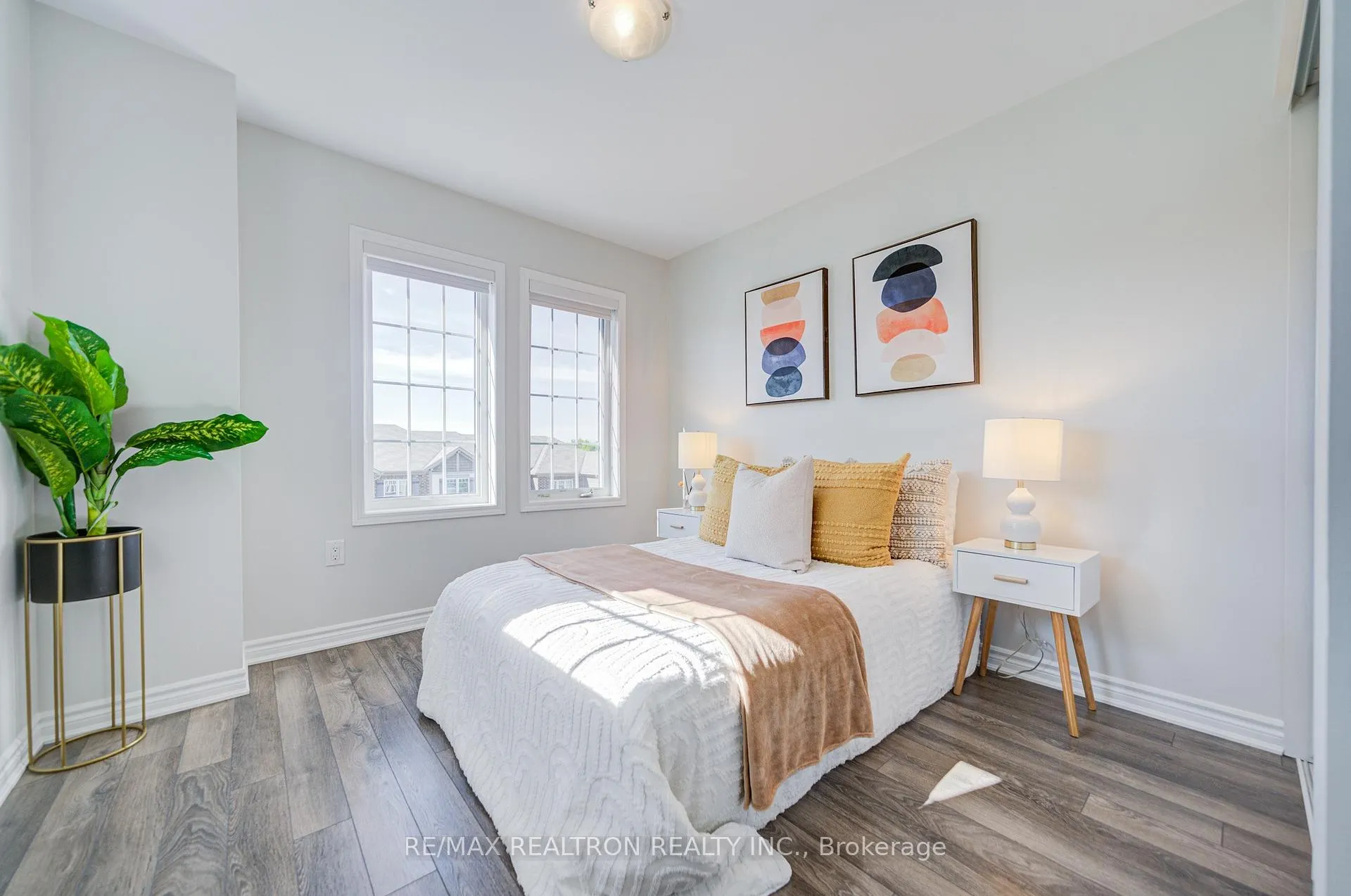 Photo 24 of 1020 Dragonfly Avenue, Pickering, Rural Pickering — HOMEH