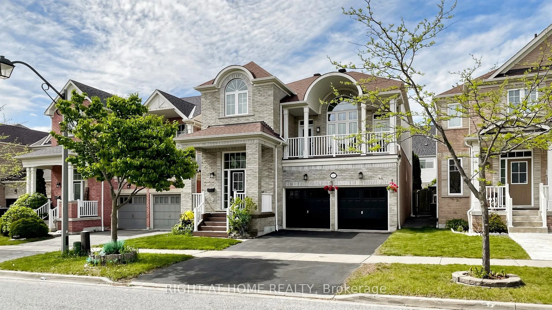 Photo 1 of 22 Byram Downs Street, Ajax, Central East — HOMEH