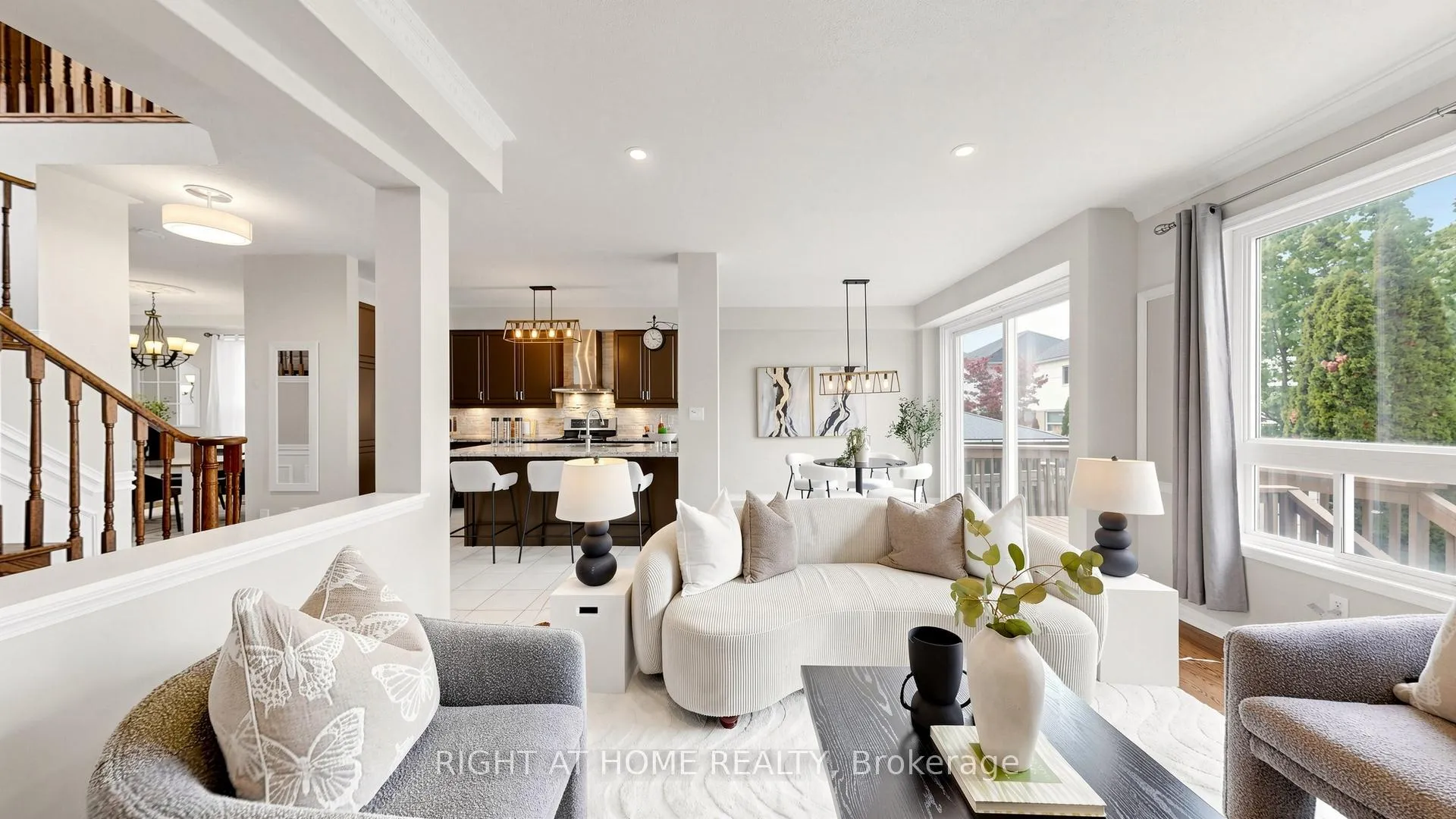 Photo 11 of 22 Byram Downs Street, Ajax, Central East — HOMEH