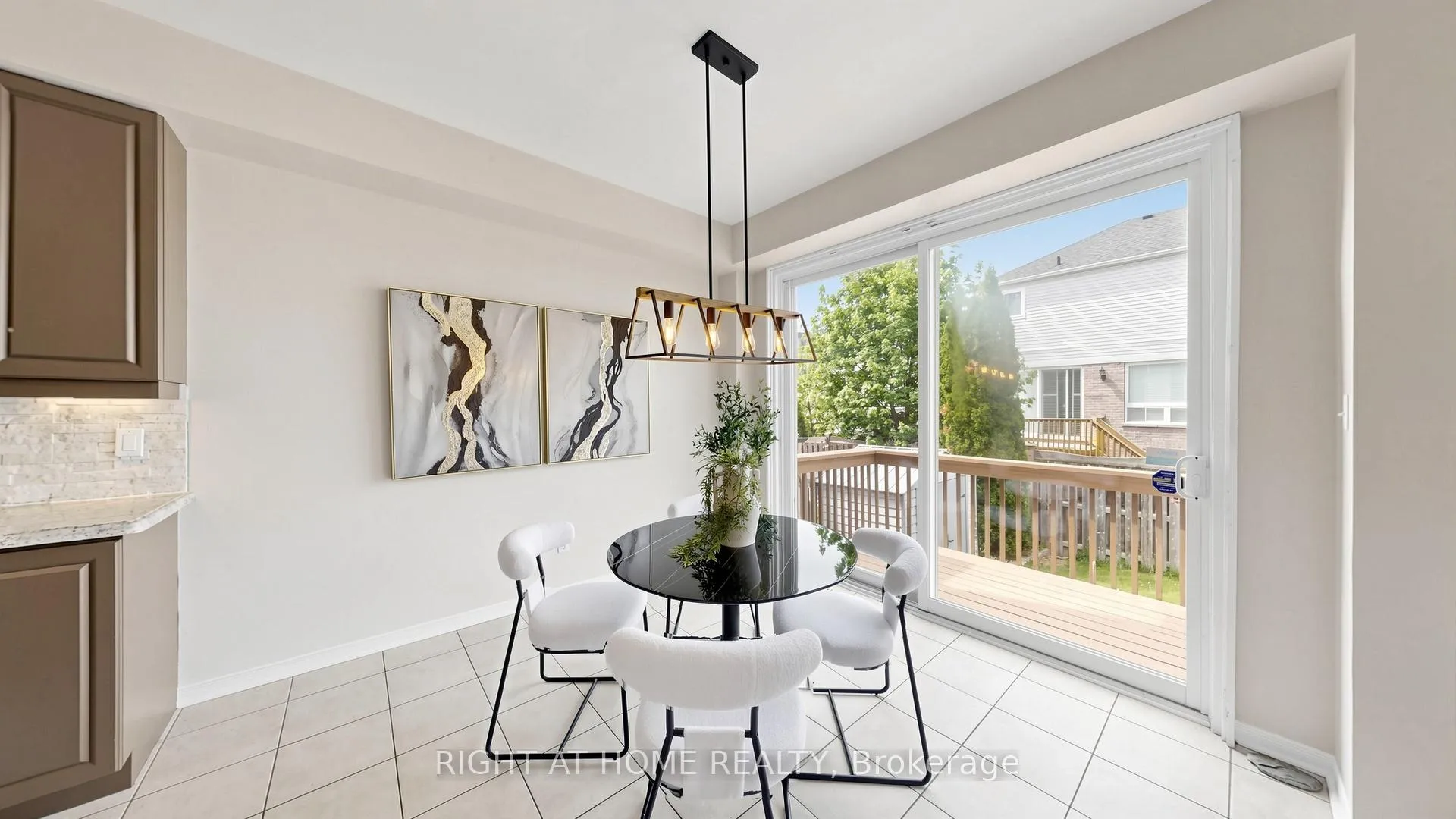 Photo 15 of 22 Byram Downs Street, Ajax, Central East — HOMEH
