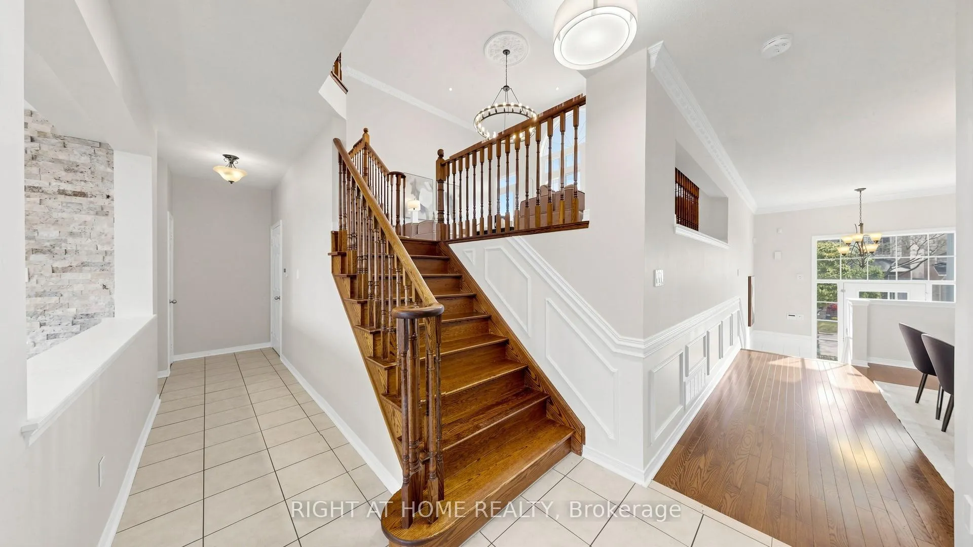 Photo 17 of 22 Byram Downs Street, Ajax, Central East — HOMEH