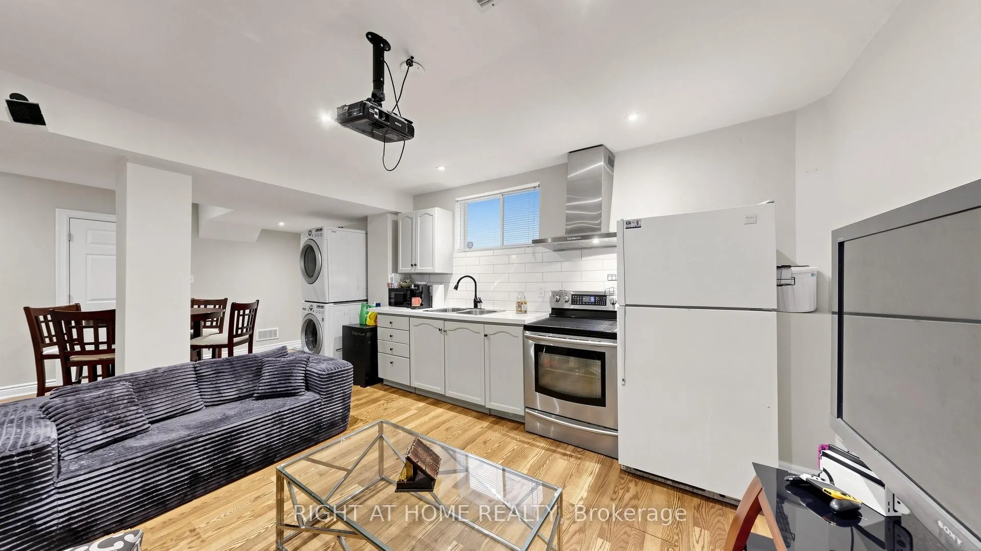 Photo 33 of 22 Byram Downs Street, Ajax, Central East — HOMEH