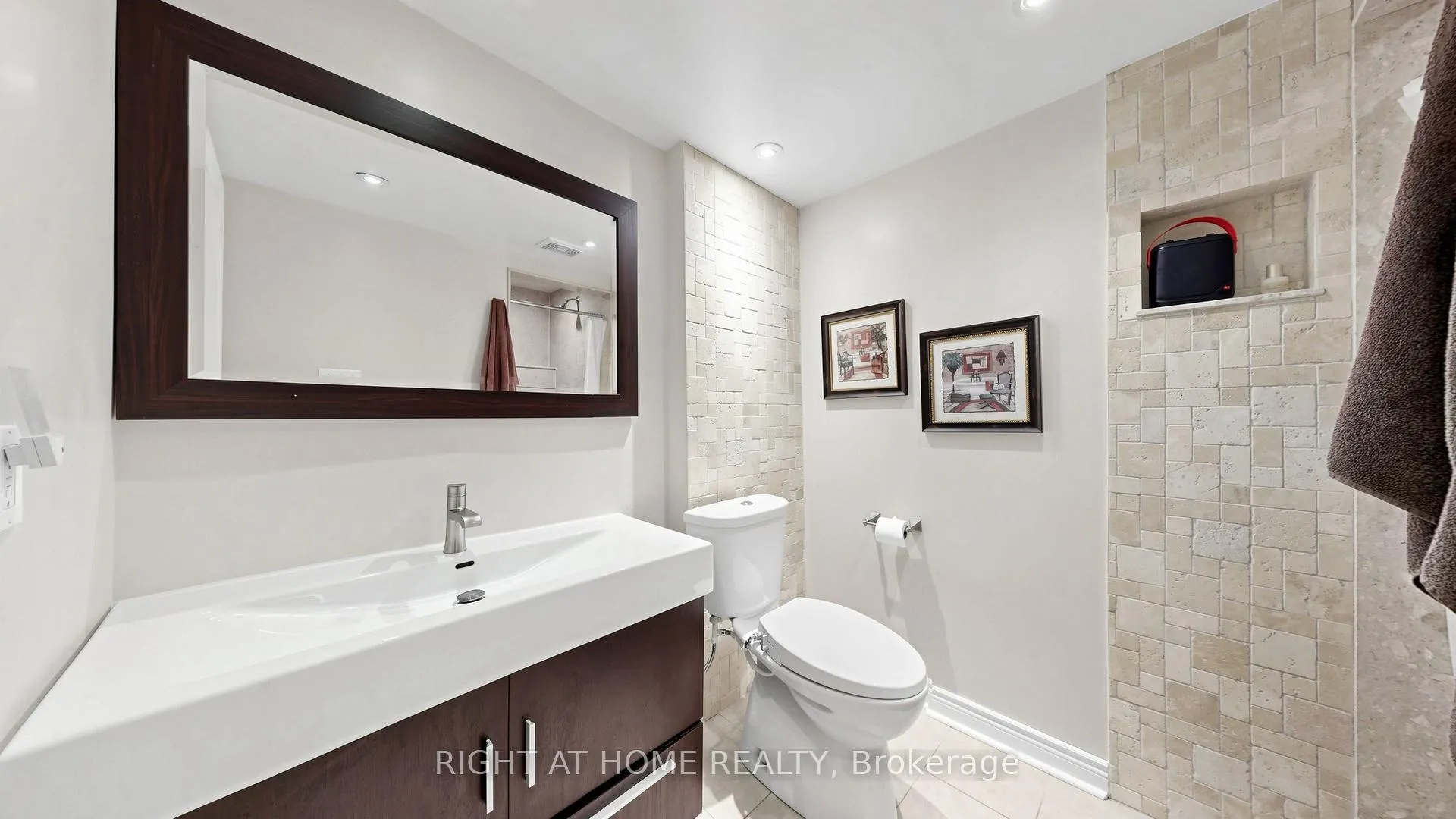 Photo 36 of 22 Byram Downs Street, Ajax, Central East — HOMEH