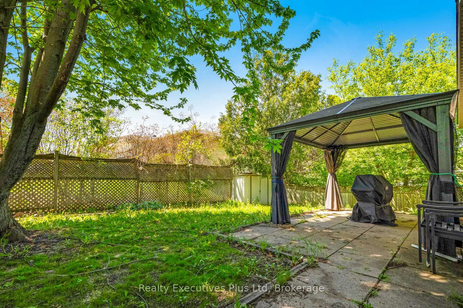 Photo 16 of 24 McConkey Place, Barrie, Allandale Heights — HOMEH