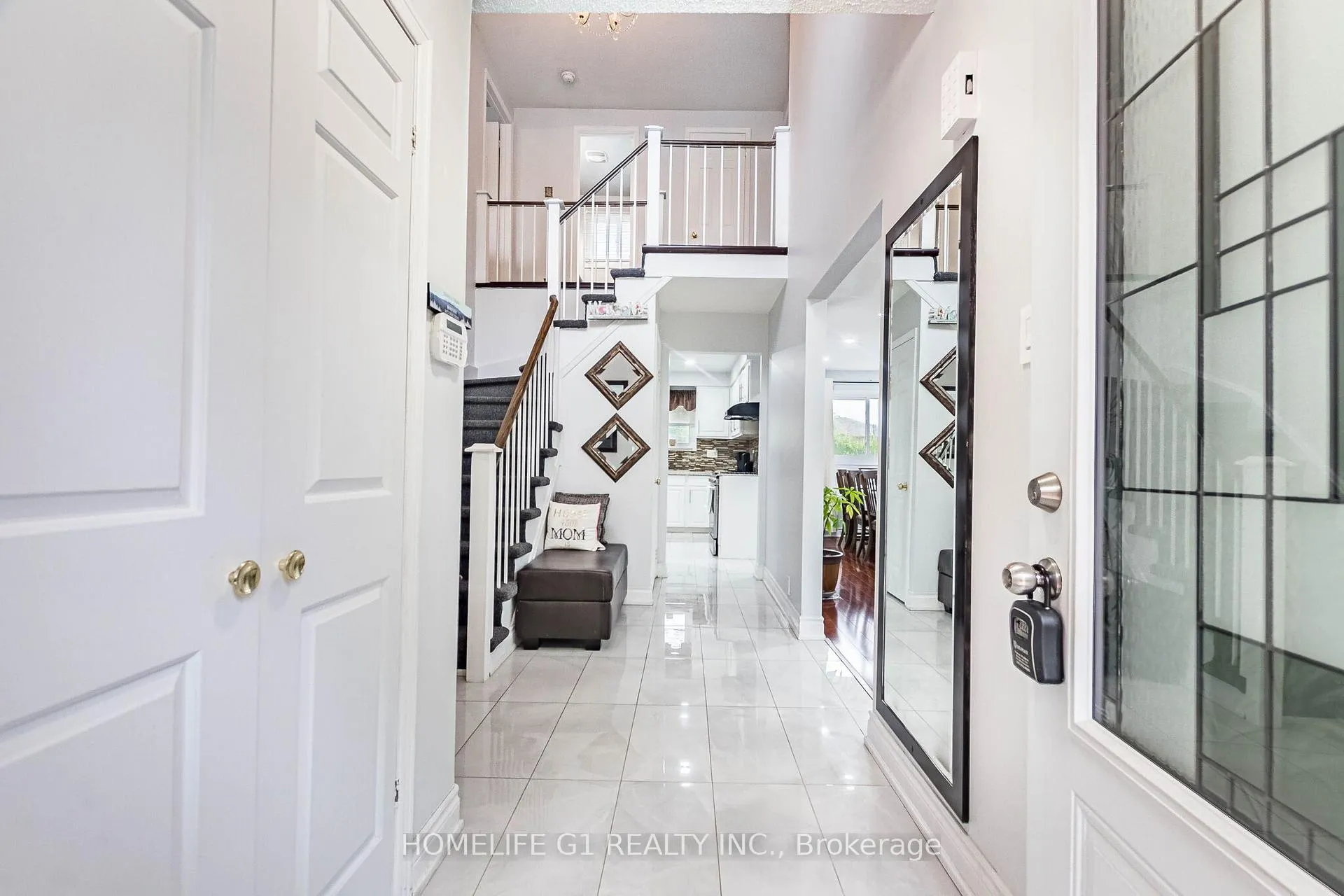 Photo 6 of 92 Reynier Drive, Brampton, Heart Lake East — HOMEH