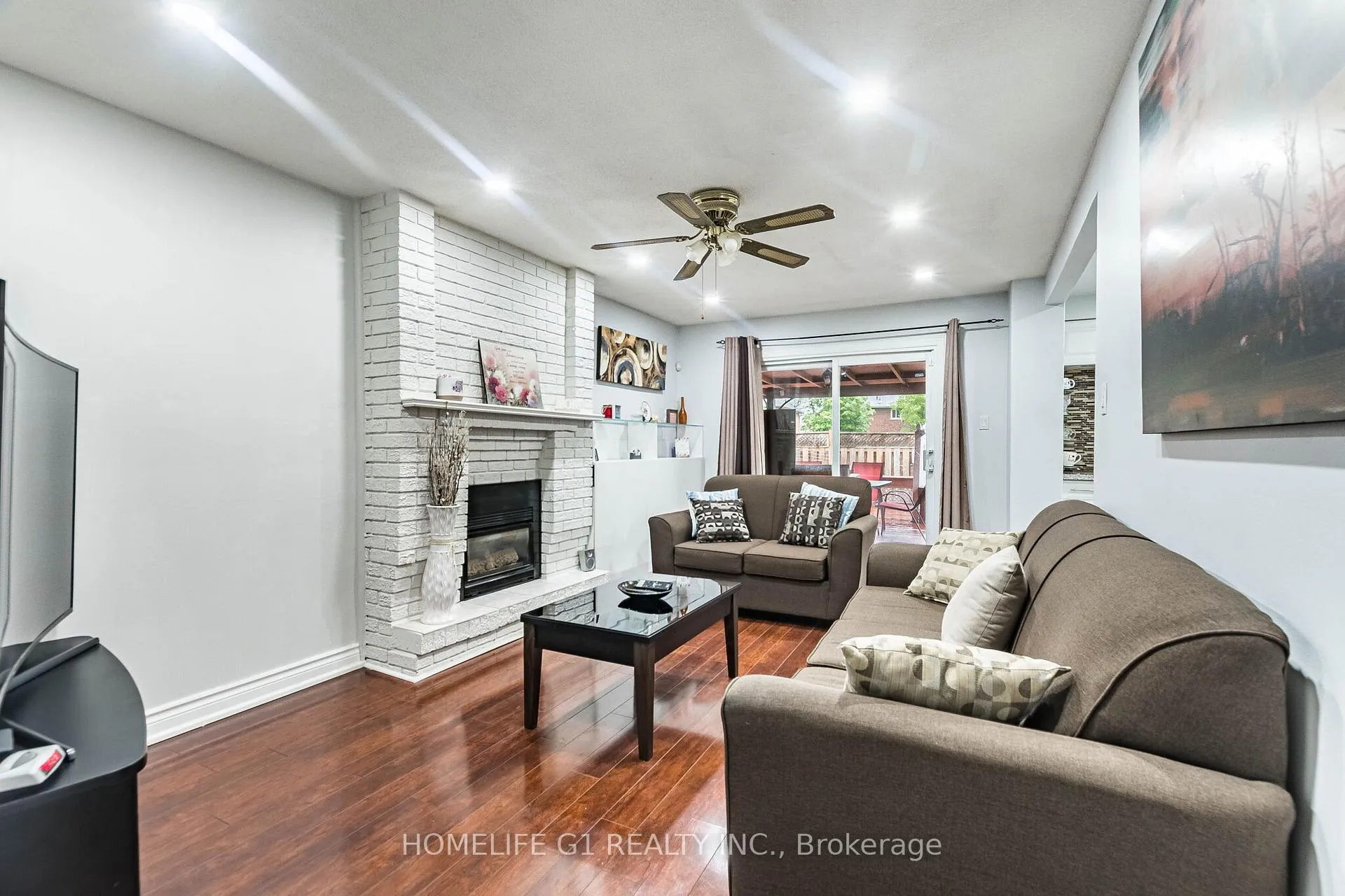 Photo 13 of 92 Reynier Drive, Brampton, Heart Lake East — HOMEH