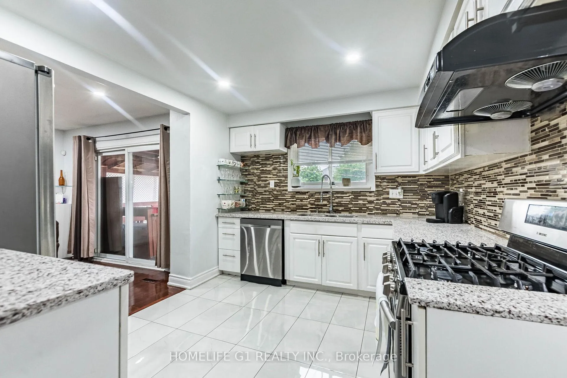 Photo 19 of 92 Reynier Drive, Brampton, Heart Lake East — HOMEH
