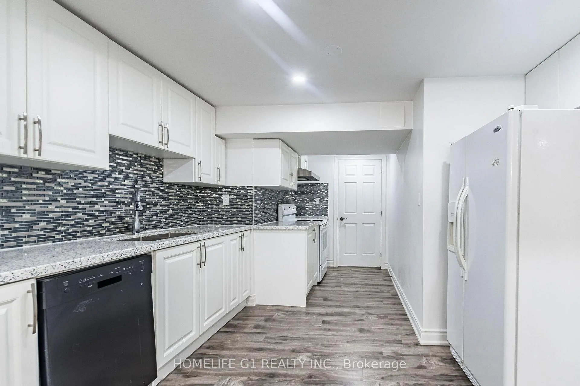 Photo 32 of 92 Reynier Drive, Brampton, Heart Lake East — HOMEH