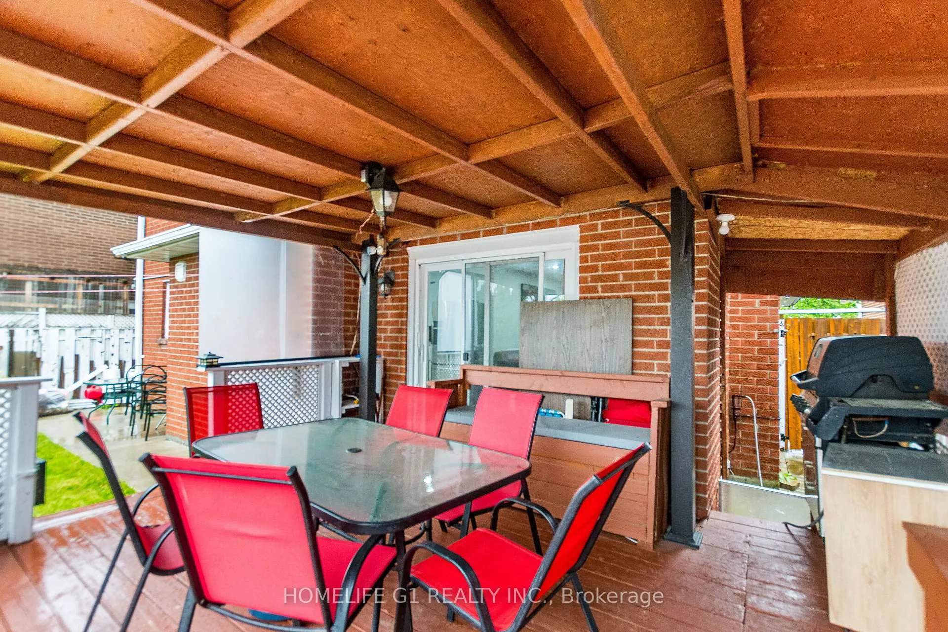 Photo 39 of 92 Reynier Drive, Brampton, Heart Lake East — HOMEH