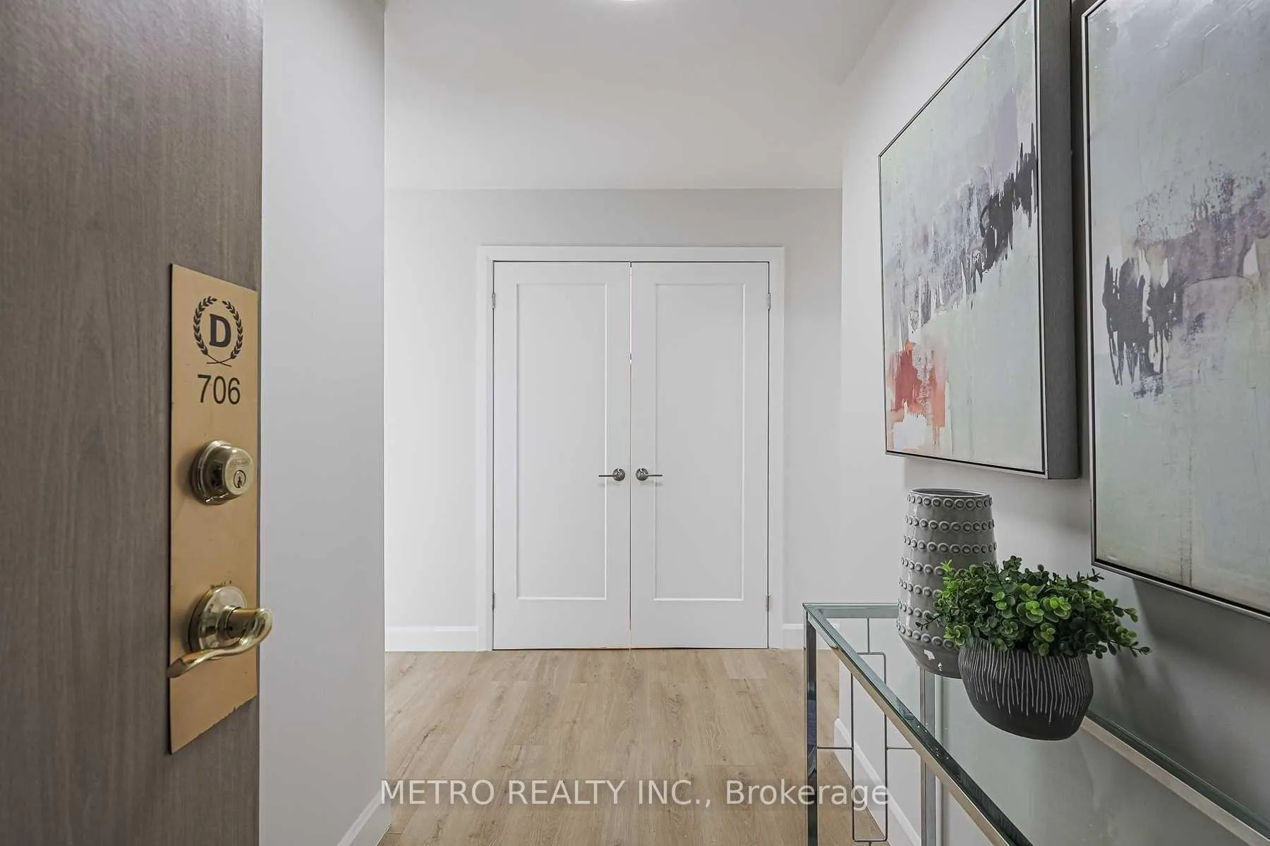 Photo 3 of Unit 706, 30 Harding Boulevard, Richmond Hill, Harding — HOMEH