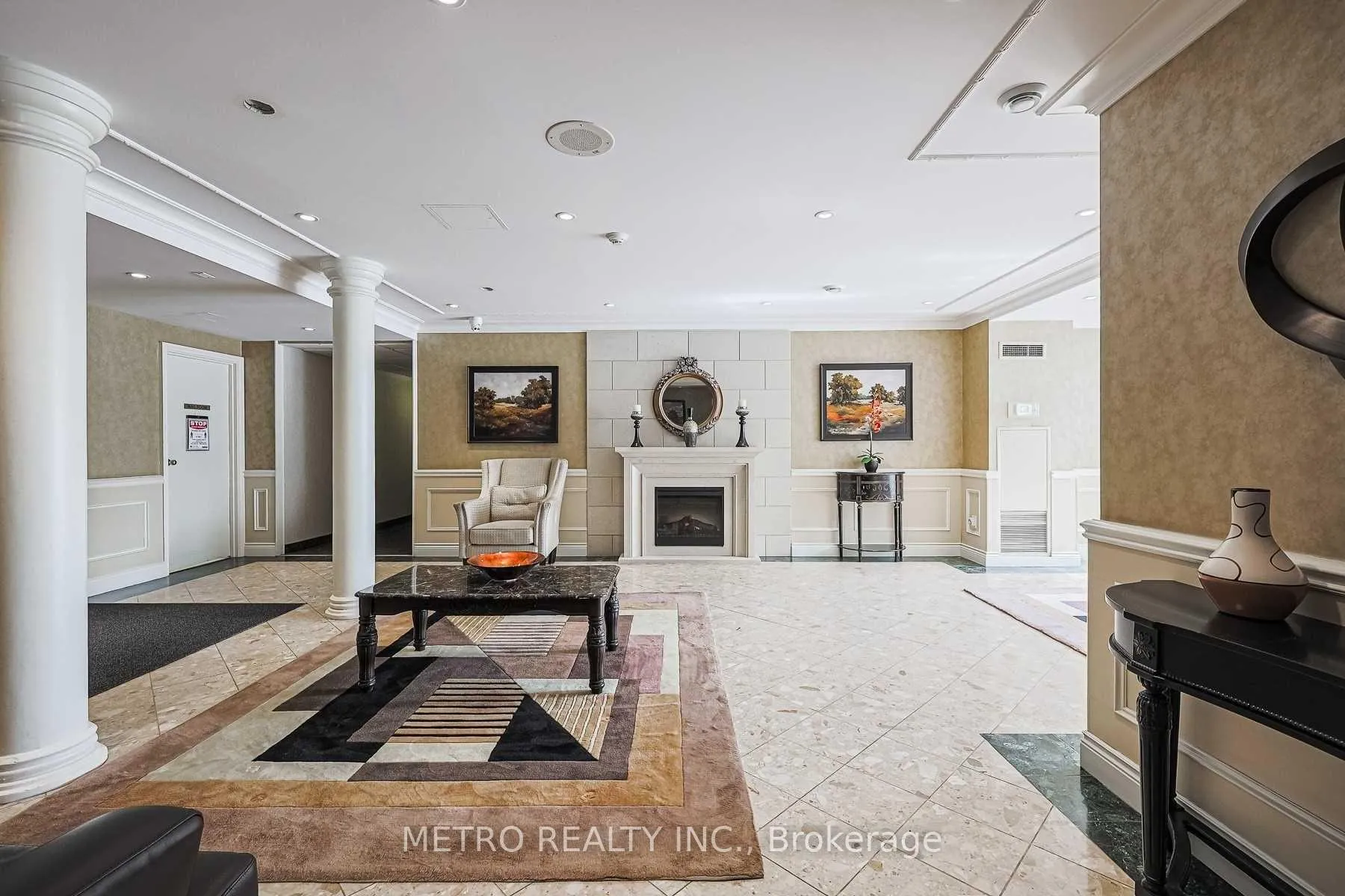 Photo 4 of Unit 706, 30 Harding Boulevard, Richmond Hill, Harding — HOMEH