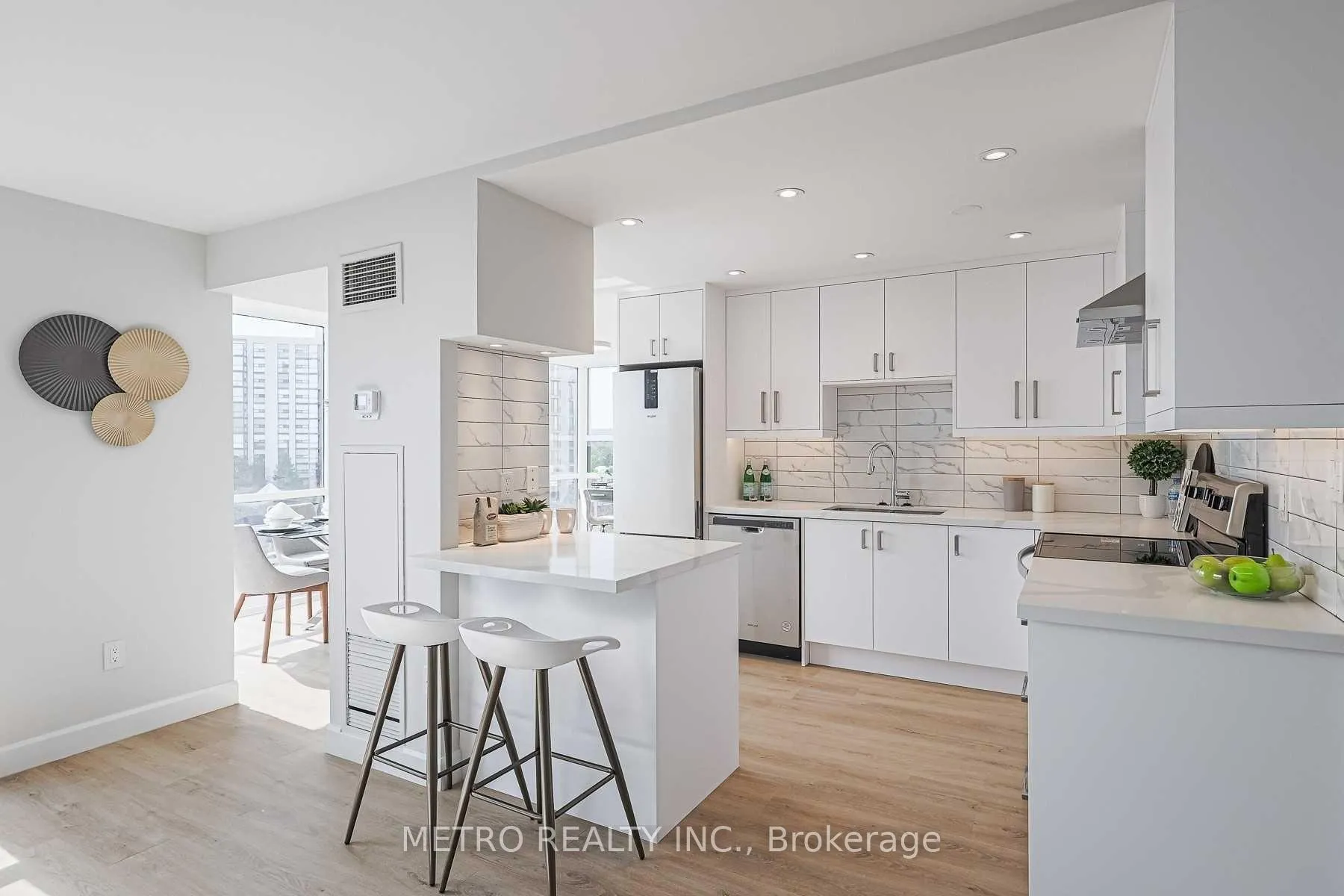 Photo 8 of Unit 706, 30 Harding Boulevard, Richmond Hill, Harding — HOMEH